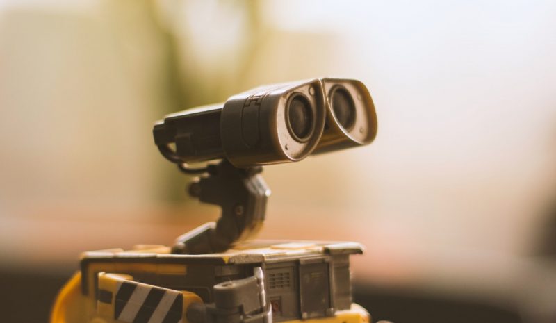 ¿De verdad la Inteligencia Artificial destruye empleo? Un nuevo estudio indica que no